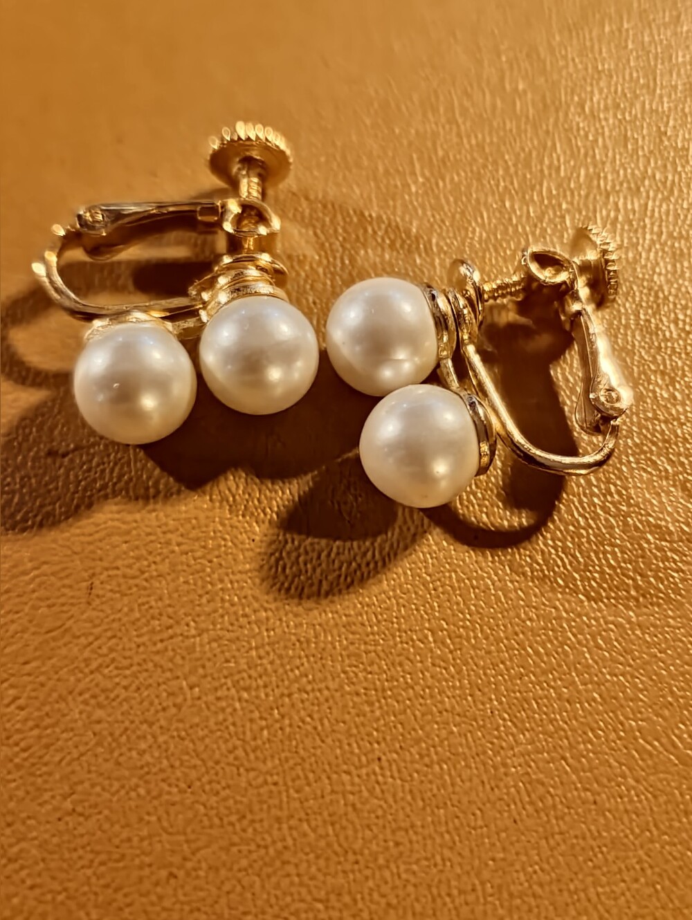 Classic Gold Pearl Clip-On Earrings - White Pearls